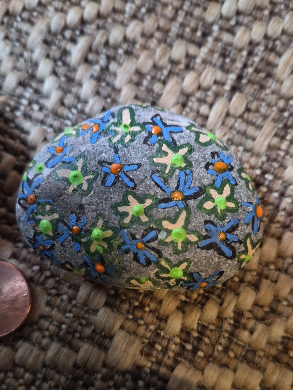 4 Painted Rocks - Picture 5 of 6